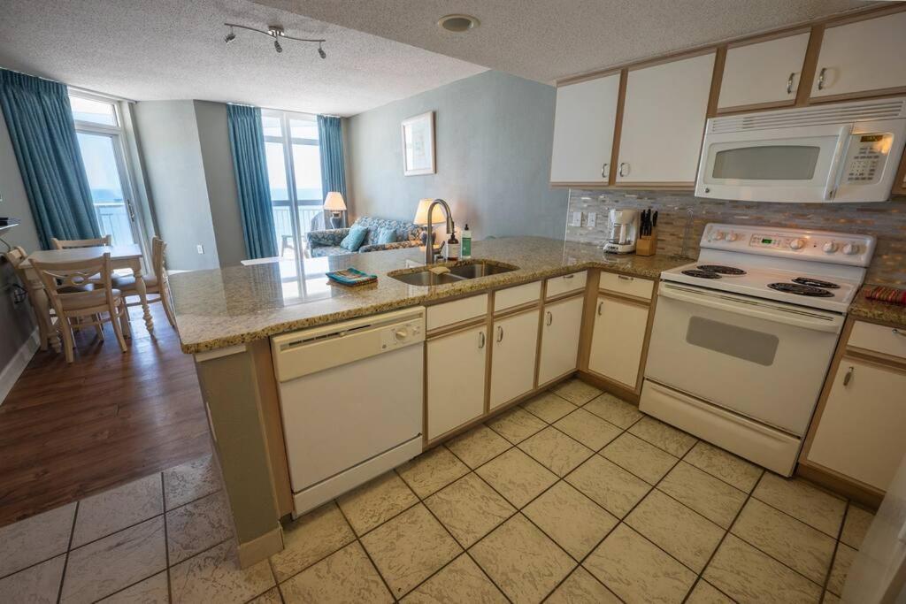 Baywatch Renovated, Unobstructed Oceanfront Views! Villa Myrtle Beach Eksteriør billede